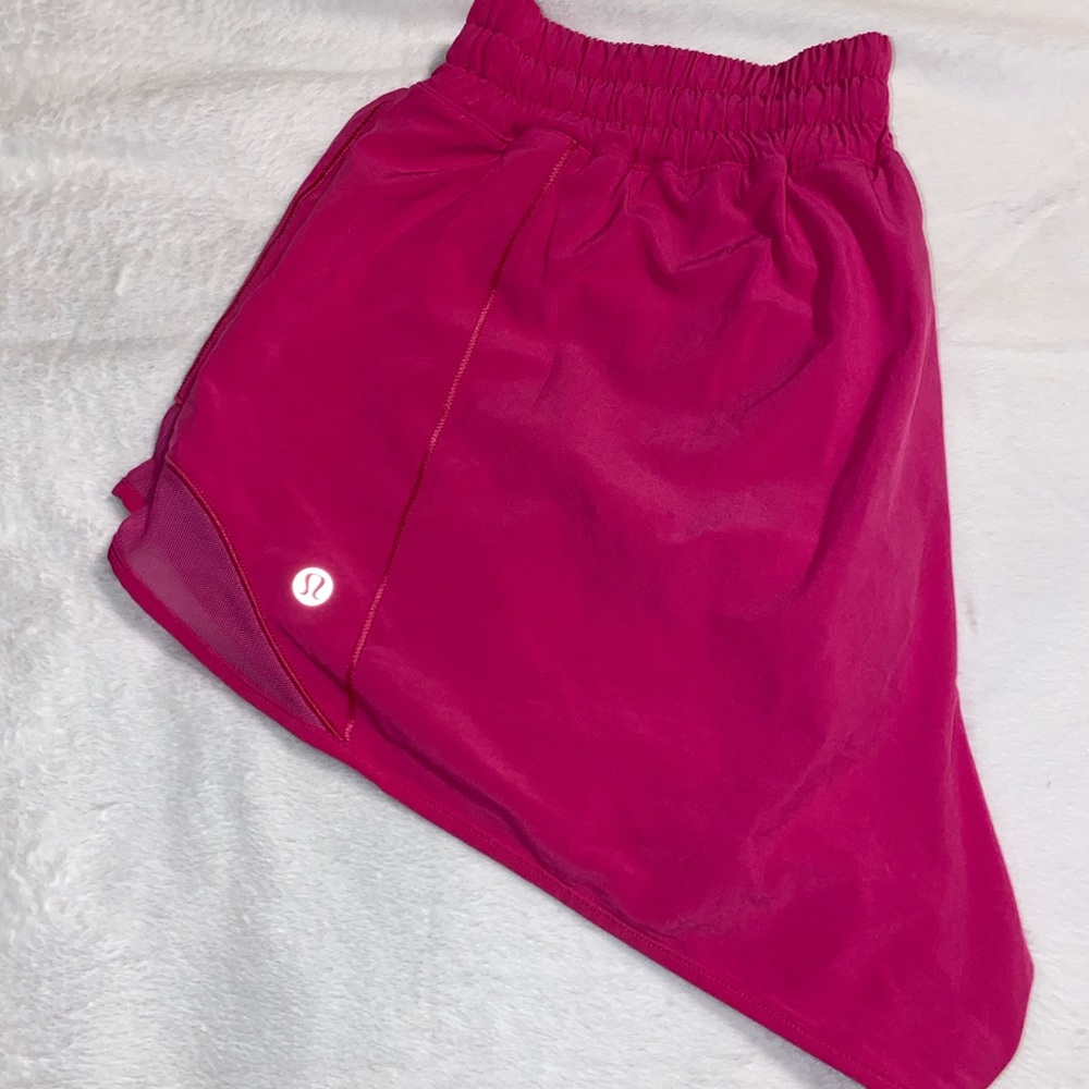 *sought after color* Lululemon Hotty Hots Ripened Raspberry. SIZE 10 TALL